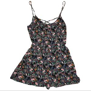 ✨3/$18✨ Divided by H&M romper